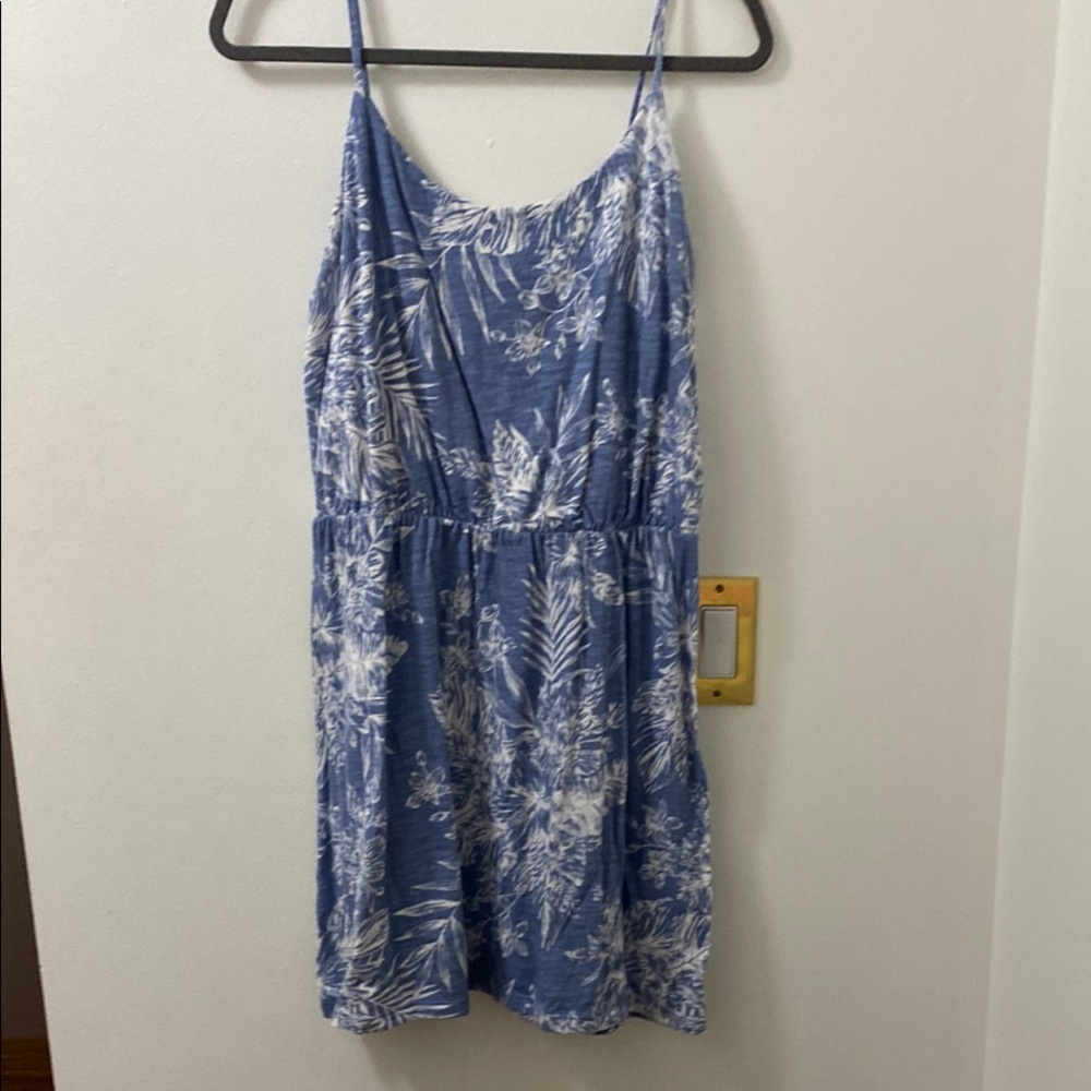 Old Navy Blue and White Patterned Top